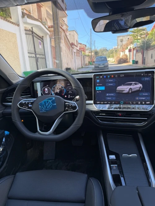 Volkswagen Passat 2025 Pro