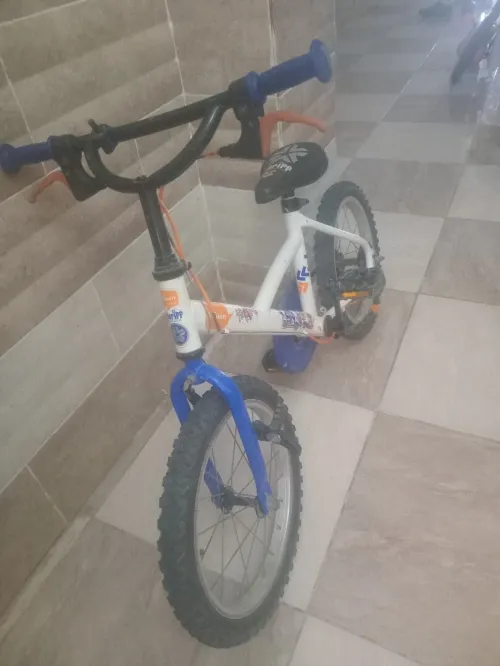 Vélo pour enfant de marque B- twin