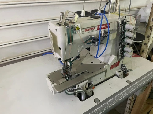 2 MAchines a coudre collerteuse simple et raseuse BAOYU