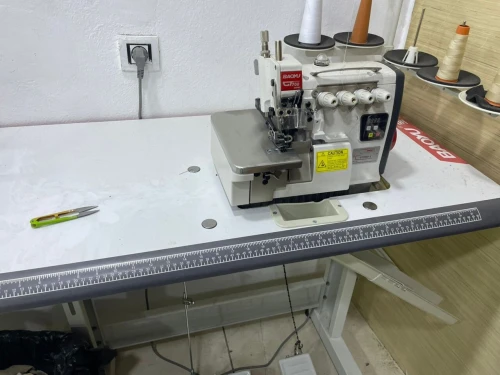 atelier de couture complet (machine a coudre)