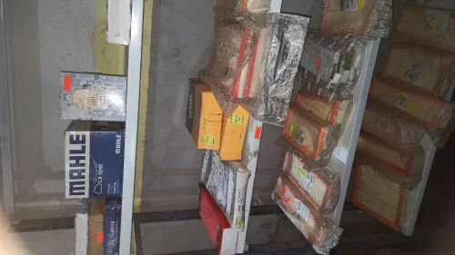 Accessoires de voiture et huile de voiture liquidation