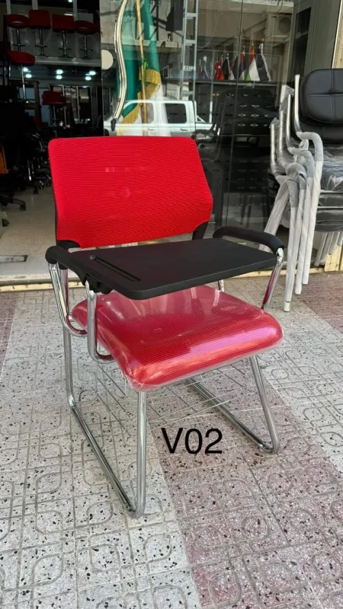Chaise avec tablette pliante 