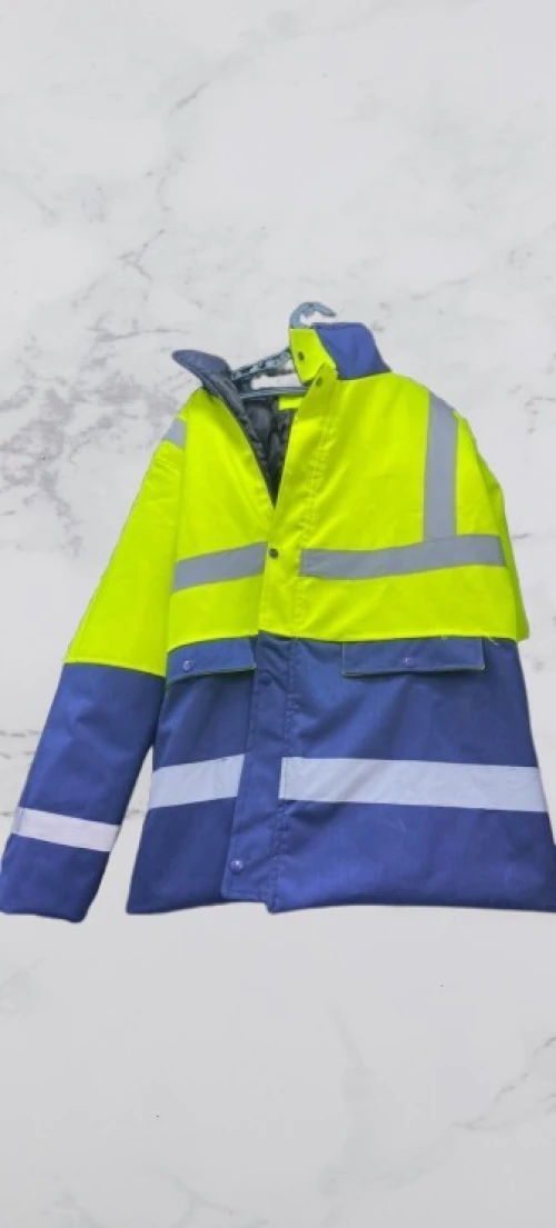 Combinaisons /tenue de travail /tenue agent de sécurité /parka/chaussure 