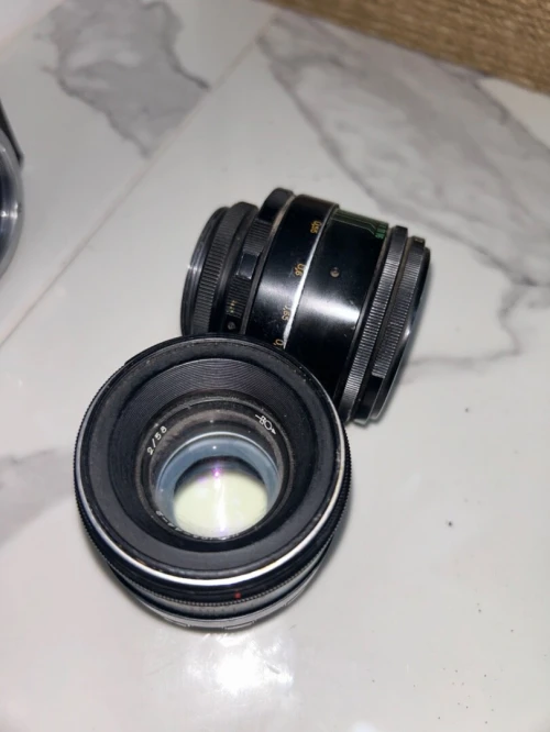 Deux appareil photo ZENIT E pour collection 