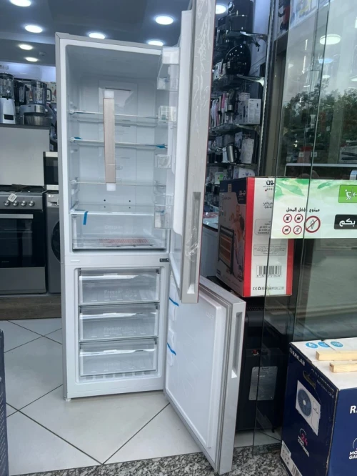 REFRIGERATEUR RAYLAN 410 LITRES COMBINE ROUGE / NOIR