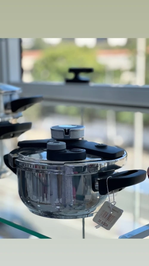 PROMO Sur la cocotte minute ELSEB 4 en 1 Inox 18/10 6 pièces 