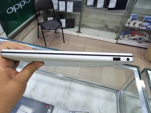 -VENDU- HP Laptop 15 Ryzen 3 7320U