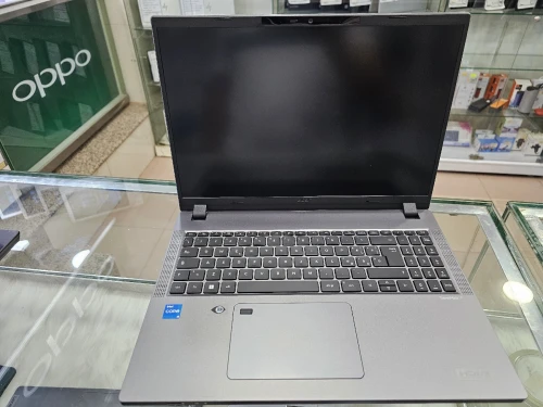 ACER TravelMate P2 16 i5 13eme 16" 8G/512SSD