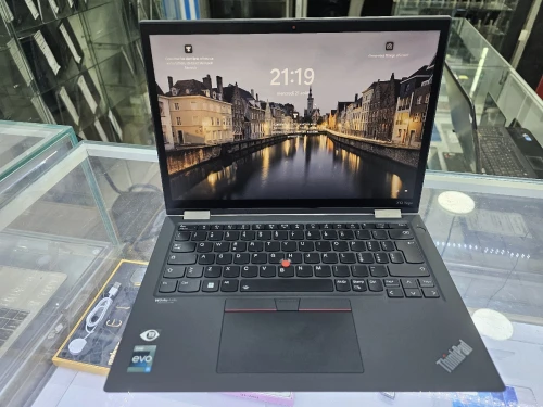 -VENDU- Thinkpad x13 Yoga Gen 3 i5 12eme 16G/256  (10 Cores, 12 Threads 12 MB Cache) TACTILE