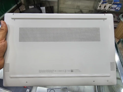 -VENDU- HP Laptop 15 Ryzen 3 7320U