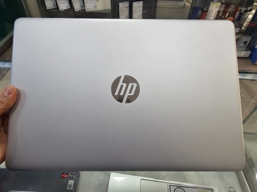 -vendu- HP LAPTOP 15s  i5 12eme 16G/512