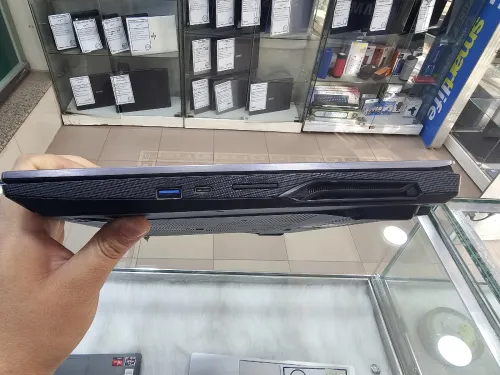 - vendu - Workstation SANTECH X96   i7-10750H 16G/512 Nvidia GTX 1650 4G