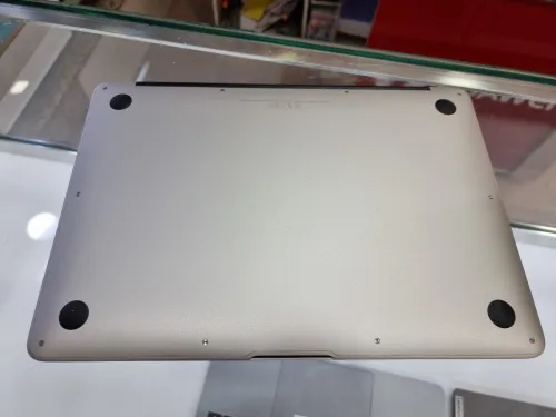 Macbook Air i5 (13-inch, 2015)