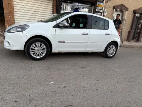 Renault Clio 3 2011 Night and Day