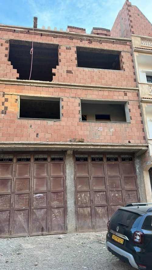 Vente Appartement Niveau de villa F8 Tlemcen Tlemcen