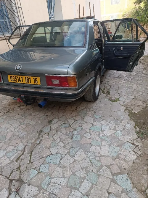 BMW Série 5 1981 