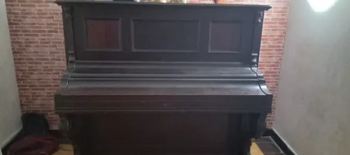 Piano  ancien