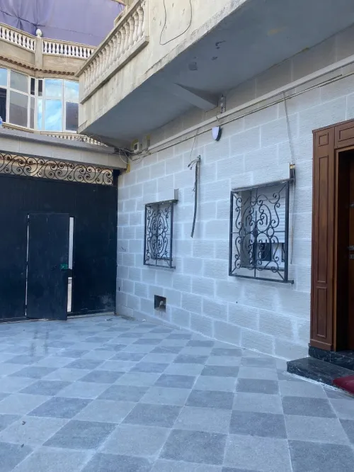 Maçon profecionelle faïence dalle de solle carllage...
