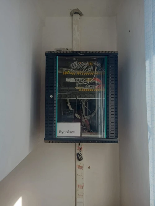 Installation réseaux informatiques et téléphoniques