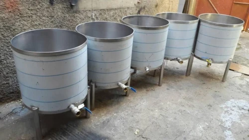 FABRICATION CUVES - CITERNE - TANK - RESERVOIRE - BACS   INOX   تصنيع الخزنات