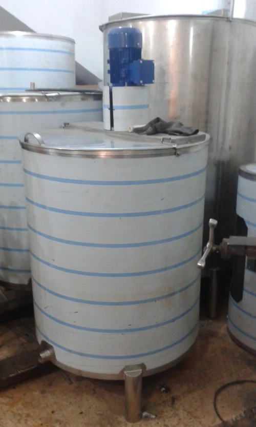 FABRICATION CUVES - CITERNE - TANK - RESERVOIRE - BACS   INOX   تصنيع الخزنات