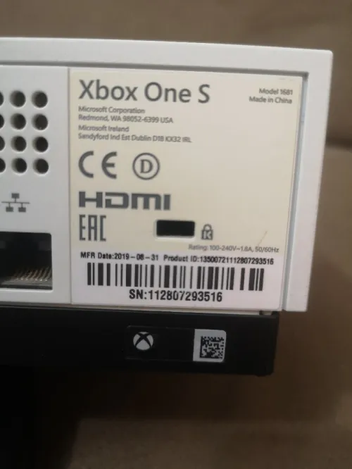 Xbox one s 1000Gb