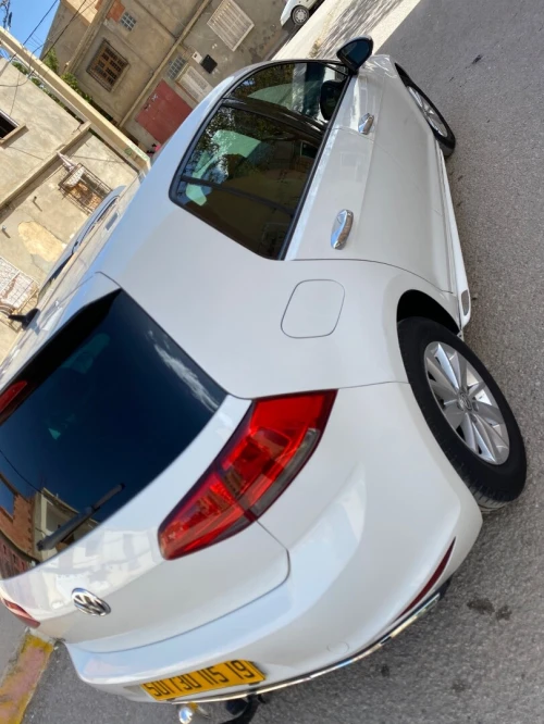Volkswagen Golf 7 2015 Trendline +