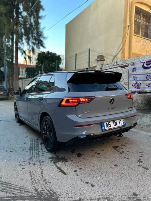 Volkswagen Golf 8 2025 R Black Edition 