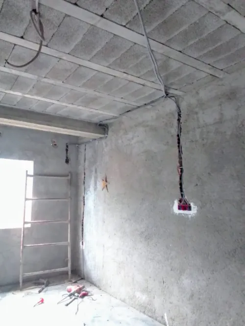 pour tous les travaux électricité batiment est la peinture