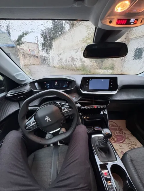 Peugeot 208 2023 Allure Pack
