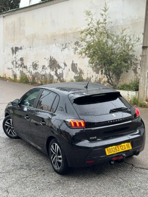 Peugeot 208 2023 Allure Pack