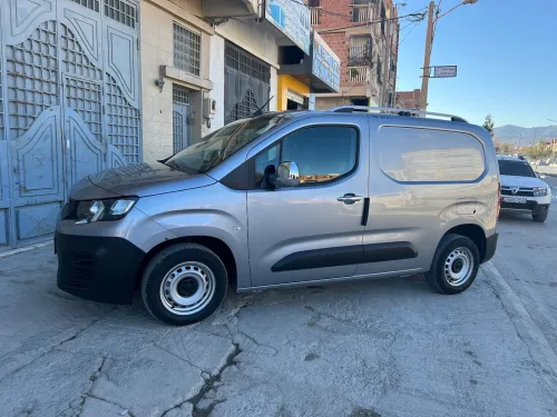 Peugeot Partner 2020 K9