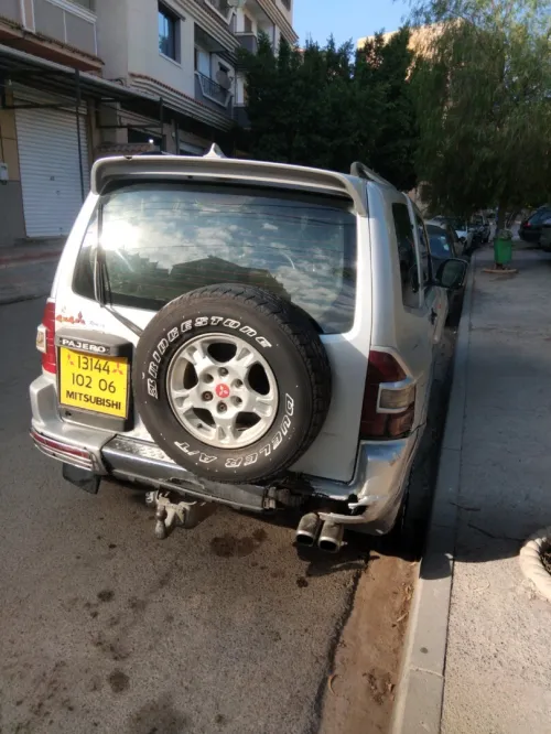 Mitsubishi Pajero Court 2002 Pajero Court