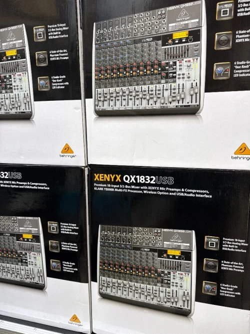 Table de mixage Behringer Qx1832Qx1223