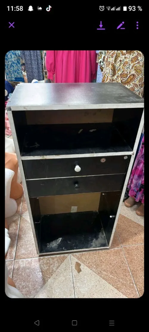 Bureau manquete vitrine les étagères 