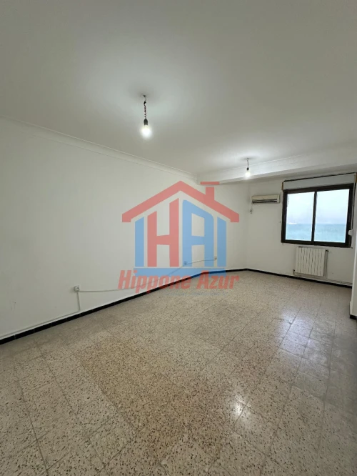 Location Appartement F4 Annaba Annaba