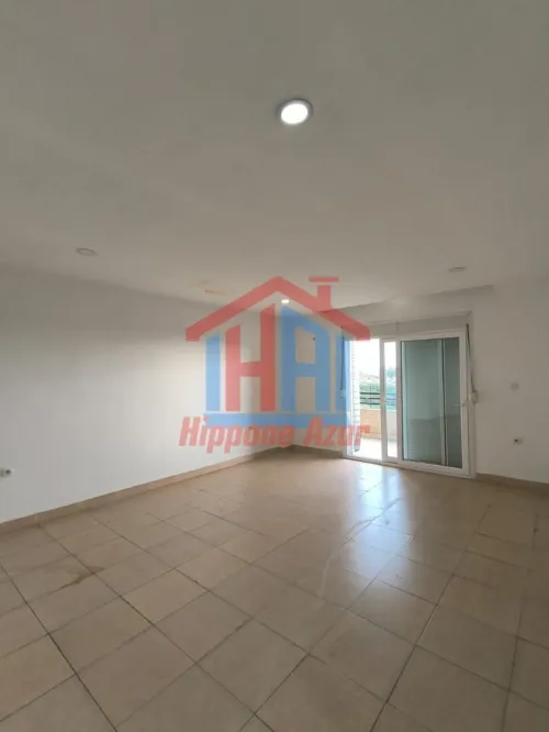 Location Appartement F4 Annaba Annaba