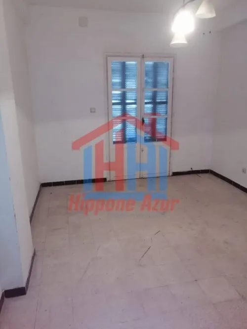 Location Appartement F4 Annaba Annaba