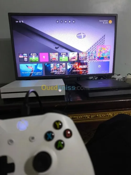 Xbox one s edition 2019 fih game pass 2 mois w  2 CD cod WW2 w cod vanguard bih bdozano