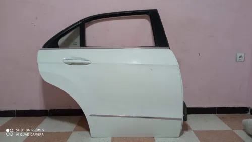 باب سيارة 