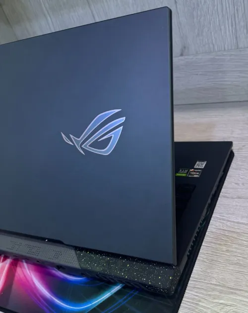 ASUS ROG STRIX G17 (G713RW)