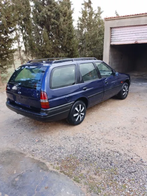 Ford Escort 2000 Escort