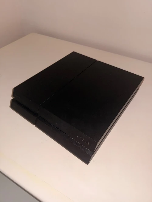 PS4 Fat 1To JAMAIS OUVERTE - État Neuf - Version 13.04