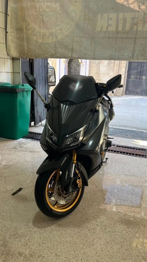 Yamaha Tmax iron 2 2015