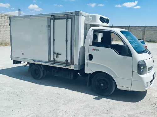 Kia Kia k2700 frigo 2015