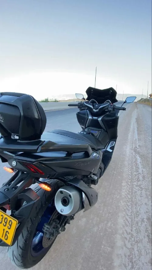 Yamaha Tmax 2017