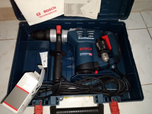 MARTEAU PERFORATEUR 32 900 W BOSCH