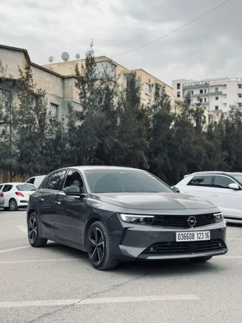 Opel Astra 2023 