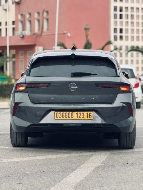 Opel Astra 2023 