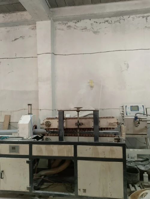 Fabrication Tube PVC